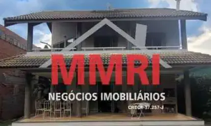 Imperdível: Casa de condomínio à venda em Araçoiaba da Serra-SP: 2 quartos, 1 suíte, 2 banheiros, 212m².