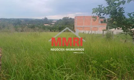 Terreno à venda em Araçoiaba da Serra-SP - Bairro Barreiro, 1.470m² de área!