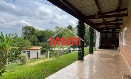 Chácara de 1.290m² à venda em Araçoiaba da Serra-SP, bairro Jundiacanga: 4 quartos, 1 suíte.