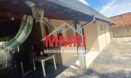 Chácara de 1.100m² à venda em Araçoiaba da Serra-SP: 3 Quartos, Sala de jantar, garagem e muito mais. ACEITA PERMUTA