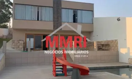 Imperdível: Chácara com piscina, 4 suítes e área de lazer completa em Araçoiaba da Serra - SP!