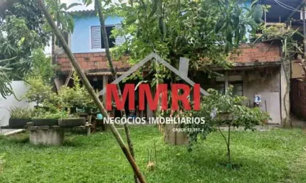 Imperdível: Casa à venda no Maria da Glória com nascente no fundo!!