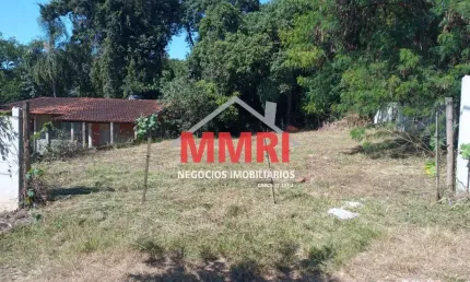 Terreno à venda no Araçoiabinha, 500m² de área. Aproveite esta oportunidade!