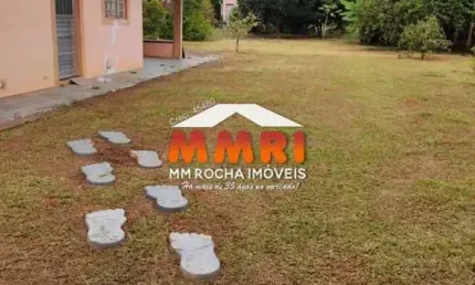 Chácara de 1.000m² com PISCINA e 3 quartos no Campo do Meio em Araçoiaba da Serra
