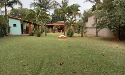 Chácara à venda em Araçoiaba da Serra: 3 quartos, 1 suíte, 2 salas, 2 banheiros, 3 vagas, 1.300m².