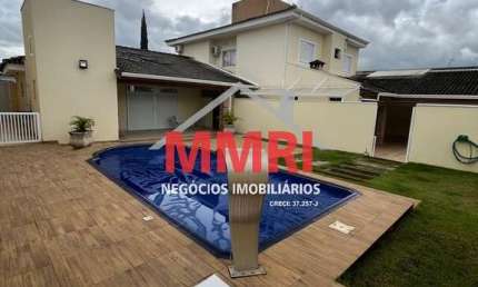 CASA DE CONDOMÍNIO - 03 DORMITÓRIOS - PISCINA - LAGO DA SERRA - ARAÇOIABA DA SERRA / R$1.500.000,00 (COD 4484)