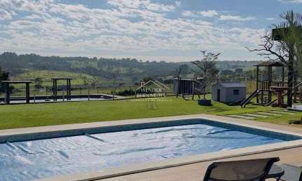 Casa de Campo de Alto Padrão – Luxo, Lazer e Sustentabilidade - Uberlândia-MG