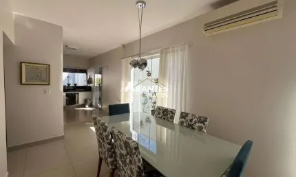 More com Qualidade: Suíte com Hidro, Quintal e Varanda - Bairro Martins