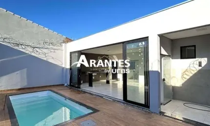 Casa térrea com piscina, 3 quartos, área gourmet integrada, jardim inconfidência