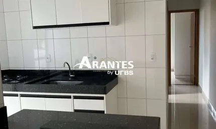 Apartamento compacto e inteligente no coração do bairro.