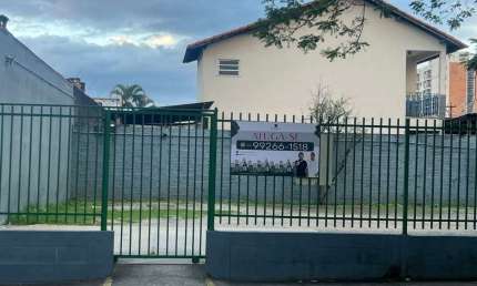 Terreno comercial para alugar na Cadete Édson, 38, Montese, Resende por R$ 4.500