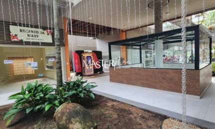 Ponto comercial para alugar na Av. Das Mangueiras, Loja, 1815, Penedo, Itatiaia por R$ 1.340