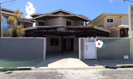 Casa em Condomínio Fechado com 4 quartos na Av. Priscila Dutra no coração de Vilas do Atlântico