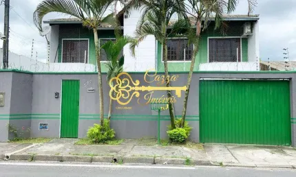 Sobrado à Venda no bairro Emboguaçu em Paranaguá/PR