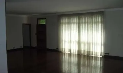 Casa à venda no Interlagos com 635m, 4 Suítes e 10 Vagas