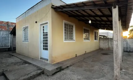 Casa com 3 quartos à venda no Icaraí, Divinópolis 