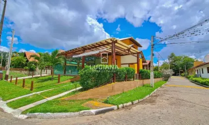 Condomínio aconchegante! Casa para venda em Gravatá/PE - 3 suítes