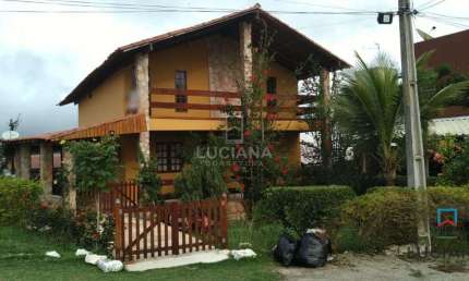 Belíssima casa em Condomínio Fechado Próximo ao Centro e com Vista