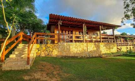 Sua casa de campo em condomínio de Gravatá! Com 4 quartos e um excelente clima