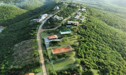 Oportunidade! Lote de 1329 m² em Condomínio de Alto Padrão com Vista em Gravatá/