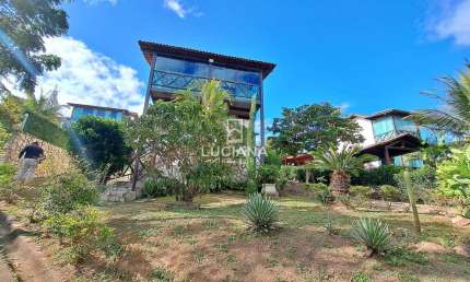 Excelente Casa com 4 Quartos e Vista em Condomínio! Gravatá/PE