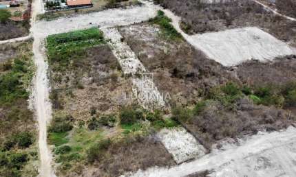 Terreno à venda na Avenida Cícero Batista de Oliveira, 9, Prado, Gravatá