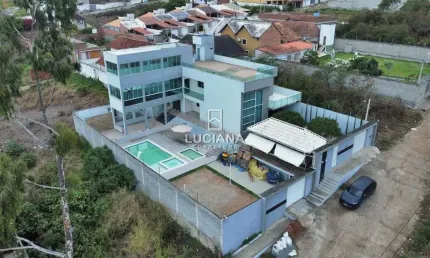 Gigante! Casa com ótima localização e espaço de lazer em Gravatá/PE