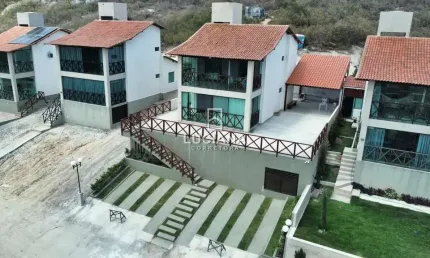 Excelente Vista! Casa com 4 Suítes em Condomínio Fechado - Gravatá/PE