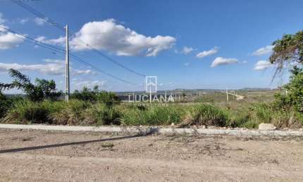 TERRENO COM 875,48m² EM CONDOMÍNIO FECHADO AS MARGENS DA BR-232