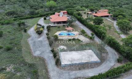 Exclusivo! Casa com 5 Suítes em Condomínio - Privacidade e Conforto