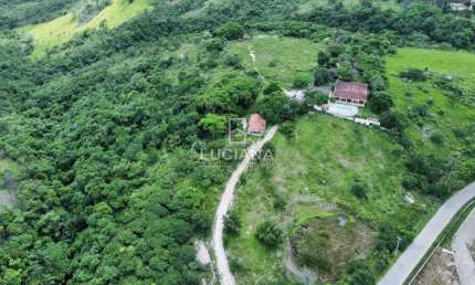 14 Hectares em Ótima Localização em Chã Grande/PE com caminho todo calçado