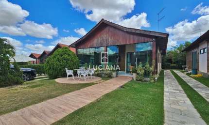 Oportunidade! Casa para venda com 4 Quartos em ótimo Condomínio - Gravatá/PE