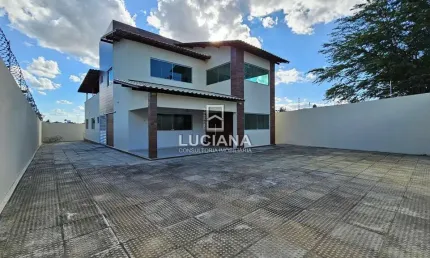 De R$ 1.200.000 POR R$ 990.000! Casa com 5 Quartos em Excelente Localização!