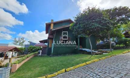 6 Quartos! Casa em Excelente Condomínio próximo do centro em Gravatá/PE