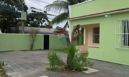 Casa Espaçosa de 3 quartos, 300m2, a Venda em São Cristóvão/ Cabo Frio: Seu novo lar!