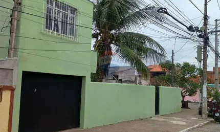 Casa espaçosa de 3 quartos, 300m2, a venda em são cristóvão/ cabo frio: seu novo lar!