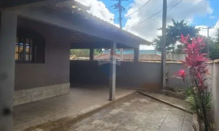 Casa mobiliada a venda, 2 quartos - 212m2 em unamar - cabo frio/rj.
