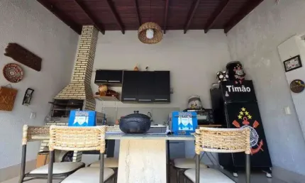 Sobrado para venda possui 450 metros quadrados com 6 quartos 2 suites no Canelas Várzea Grande - MT