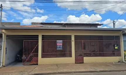 Casa 4 Quartos sendo 1 suite Jardim União Cristo Rei Várzea Grande.