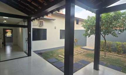 Vendo Linda Casa 3/4 Condomínio Fechado Juliana Chpéu do Sol em Várzea Grande - MT