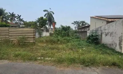 Vendo Lote 450m² bairro Santa Rosa na Rua Dinarmaca a 450metros do Shopping Estação