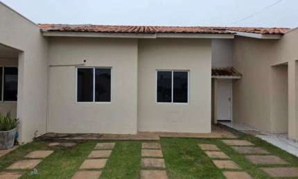 Casa 2/4 Condomínio Esmeralda na Avenida Mário Andreazza em Várzea Grande