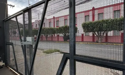 Excelente Sobrado ponto comercial Comandante Costa em frente ao colégio Coração de Jesus em Cuiabá