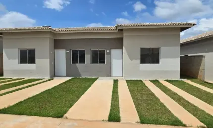 Alugo casa 3 quartos sendo 1 suíte condomínio origem do sol em várzea grande.