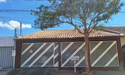 Alugo excelente casa 3/4 bairro coophamil cuiabá mt