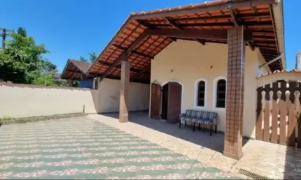 Casa para Locação em Itanhaém, Belas Artes, 5 dormitórios, 2 suítes, 2 banheiros, 4 vagas