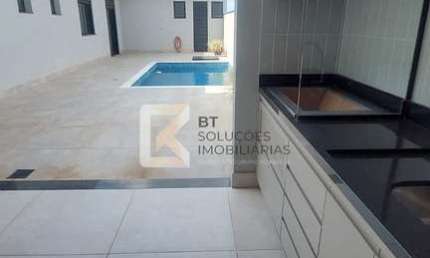 Casa à venda,  com piscina e churrasqueira, Condomínio Residencial Piemonte, Jardim Panorama, Indai