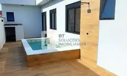 Sobrado com piscina e 3 dormitórios sendo 1 máster com closet à venda, 177 m² de área construída po