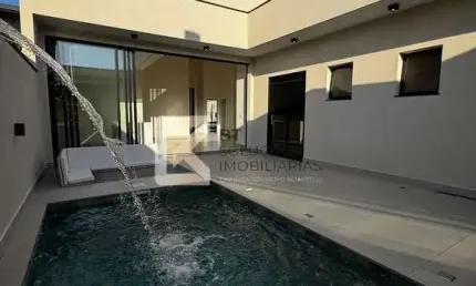 Casa à venda, 3 suítes sendo a master com closet, piscina, churrasqueira, Condomínio Evidências, Ca