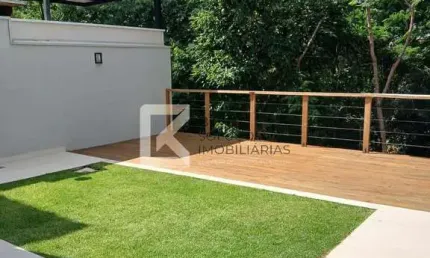 Sobrado à venda, 3 Suítes, 4 Vagas de Garagem, Infraestrutura de ar condicionado, Jardim,  Condomín